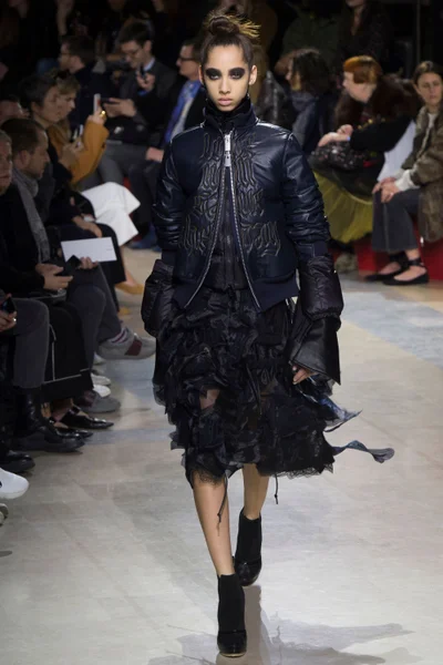 Look 8